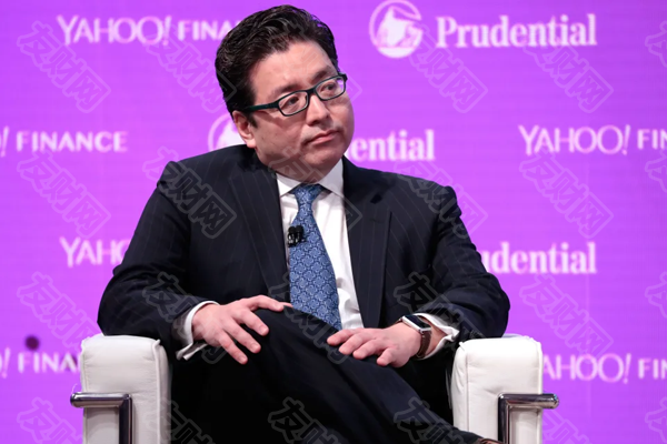 华尔街最大的多头之一预计：标普500指数明年年初将飙升16% 然后在下半年大幅下跌(2024年12月23日)
